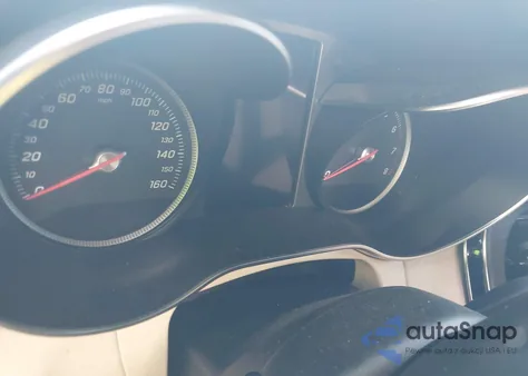 2019 Mercedes-Benz Glc 300 z USA, uszkodzony, nr VIN WDC0G4JB5KF624969